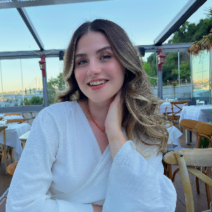 Selen DİKERLER