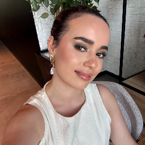 Uzman Psikolog Nazife YAĞBASANLAR Profil Fotoğrafı
