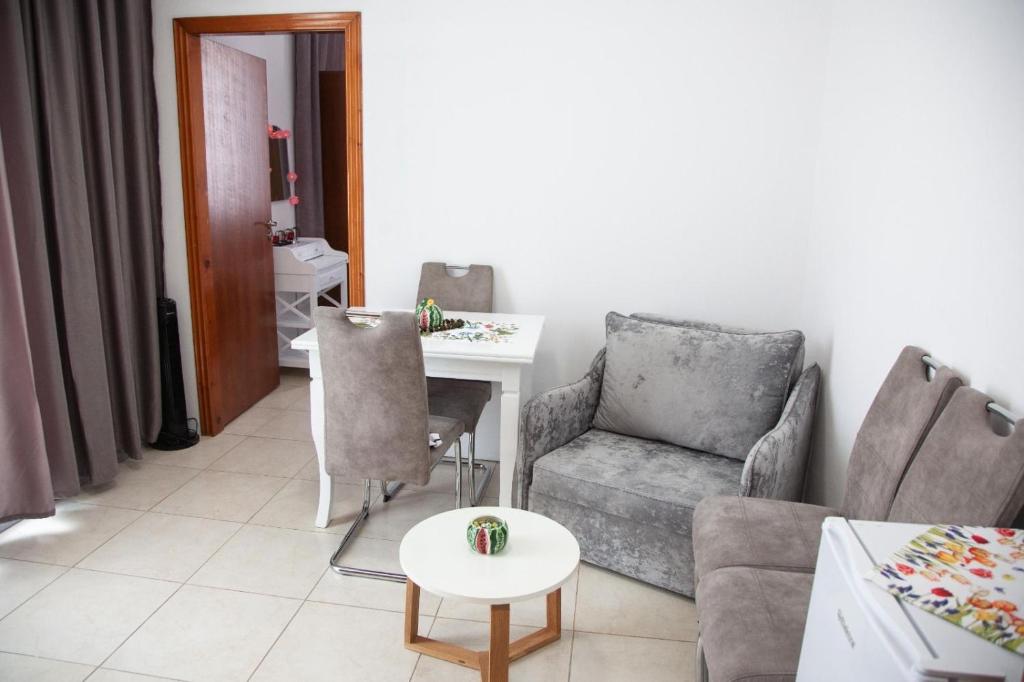 Two Room Premium Family Apartment