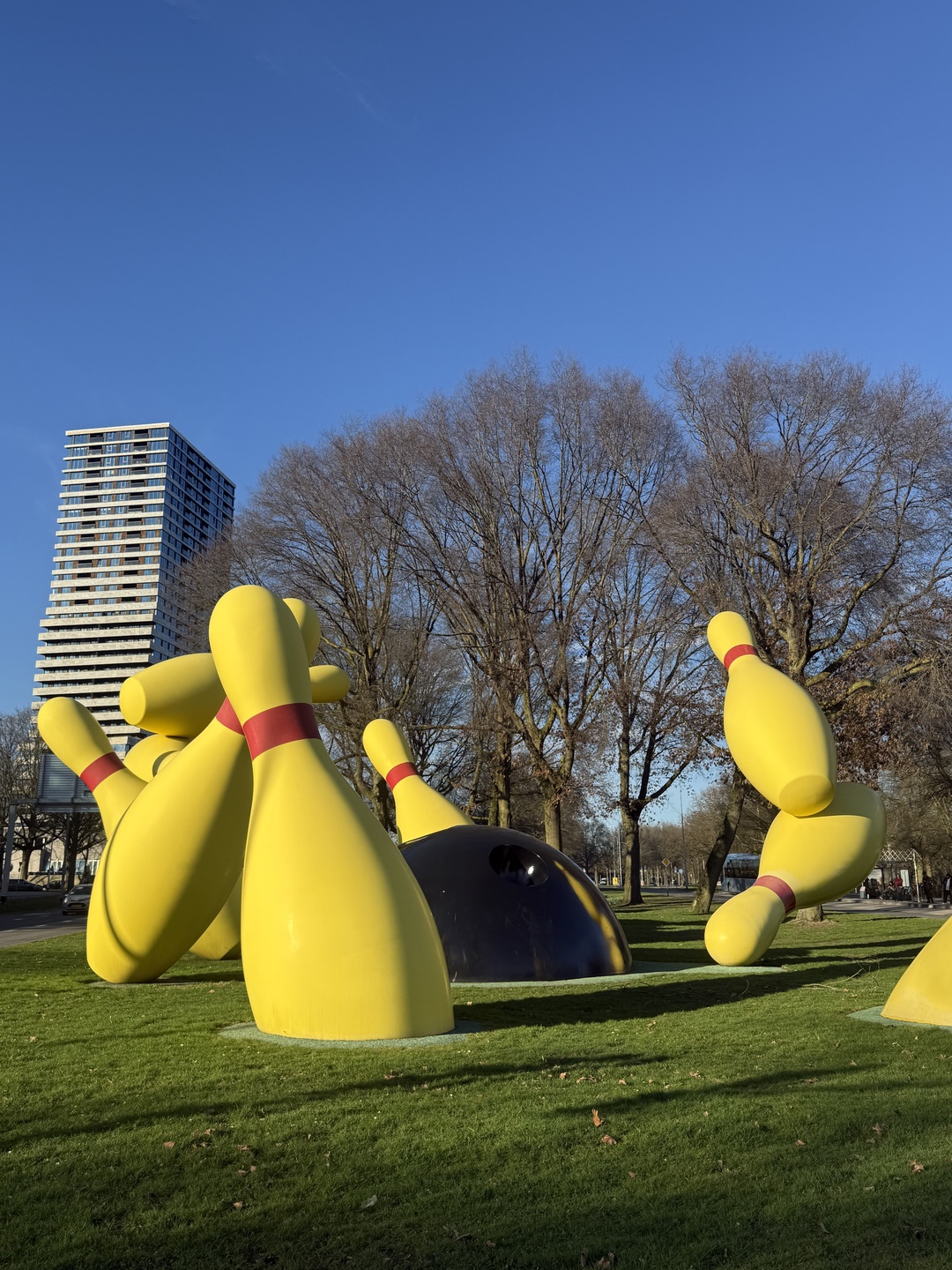 The Flying Pins