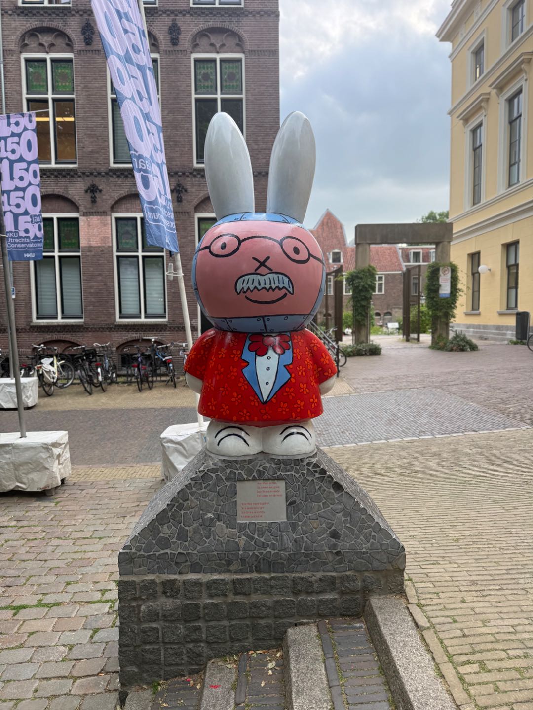 Statue of Dick Bruna&Nijntje