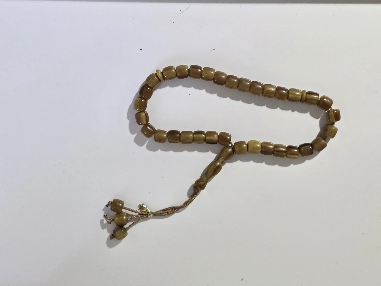 מסבאחה חרוזי תפילה ינטאג בעלת 33 חרוזים  .גודל 28 ס"מ