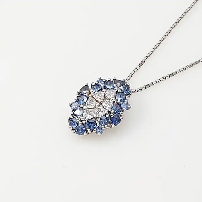 תליון  כסף 925  משובץ באבנים   ספירים מעבדה וזירקונים  כולל  שרשרת