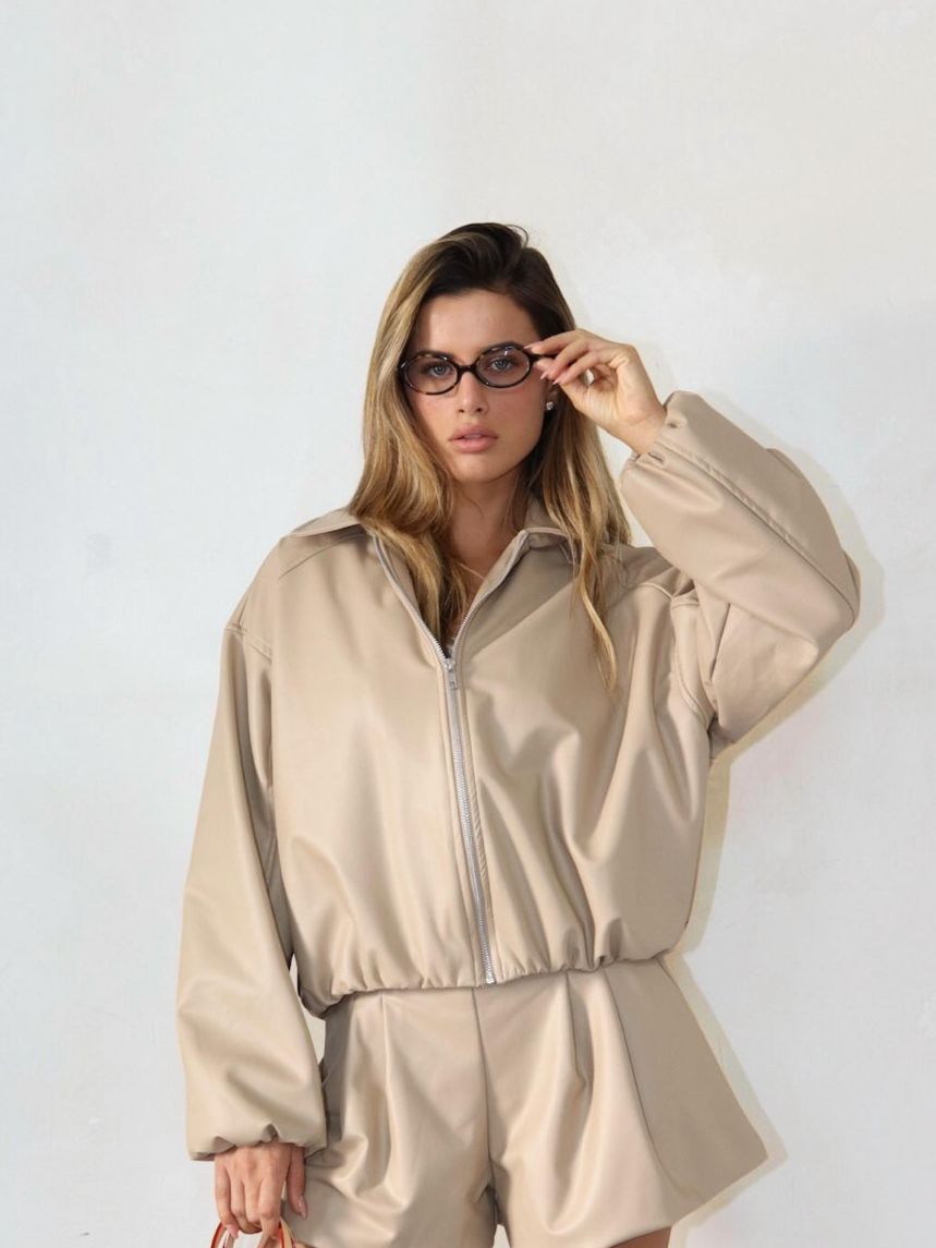 מעיל עור בז