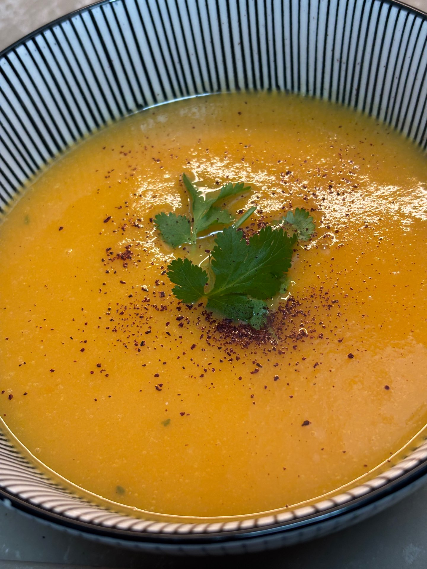 מרק כתום סמיך דלעת ובטטה 