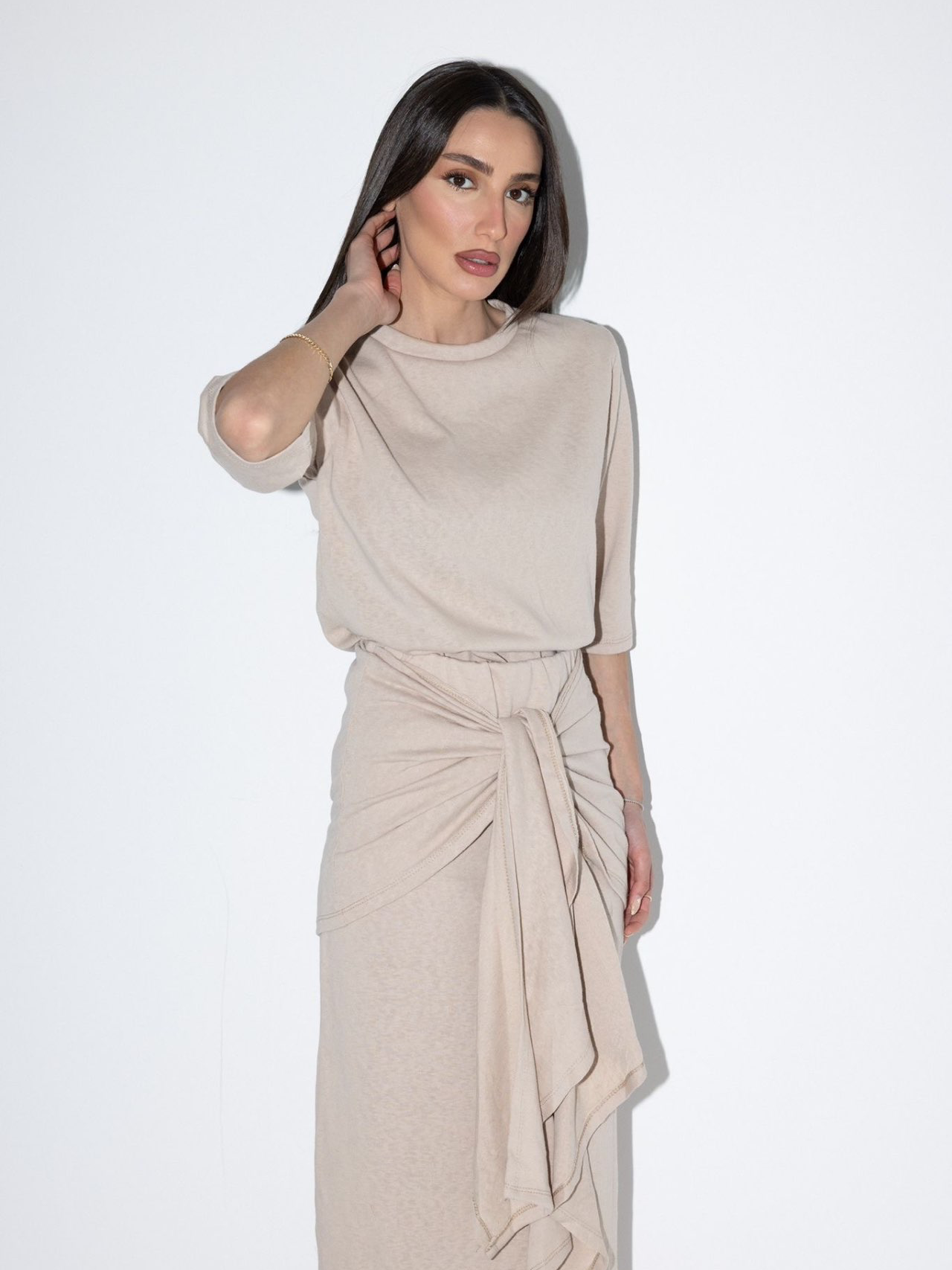 חליפת ליון בז