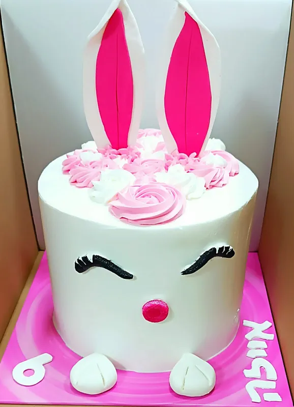 עוגה מעוצבת בכל נושא שתיבחרו