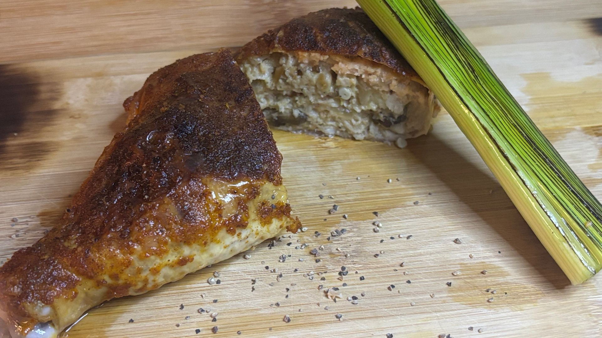 שוק עוף במילוי פטריות יער וצנוברים( משקל יחידה כ400גר)