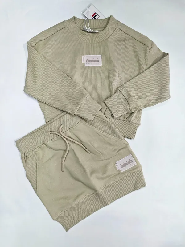 חליפת פילה נוער דגם חצאית