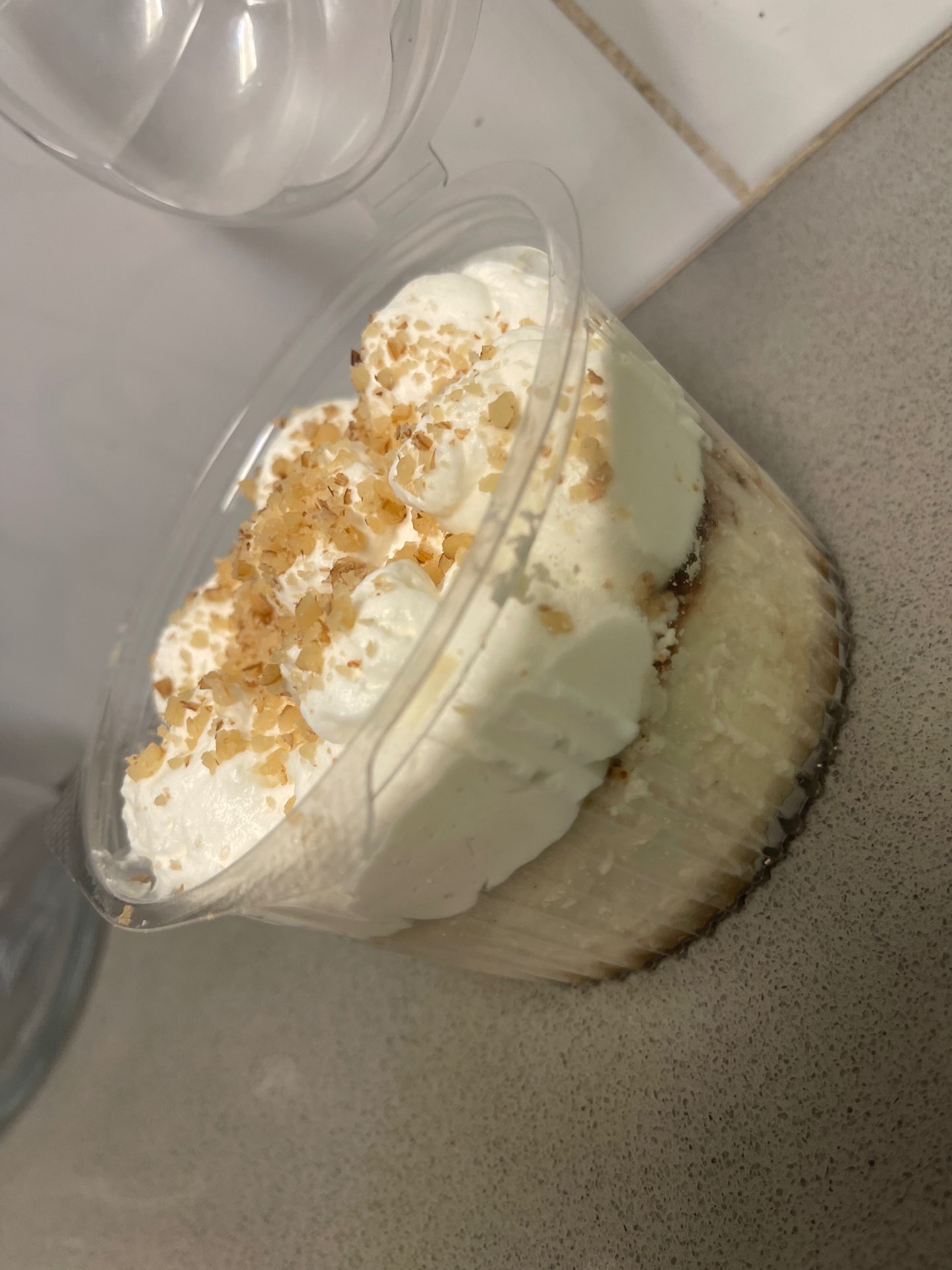 עוגת גבינה אפויה עם קצפת וגבינת שמנת