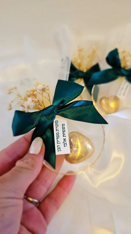 מזכרת חישוק מושקעת במיוחד