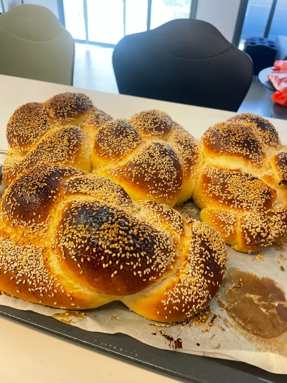 חלה מתוקה בגודל בינוני