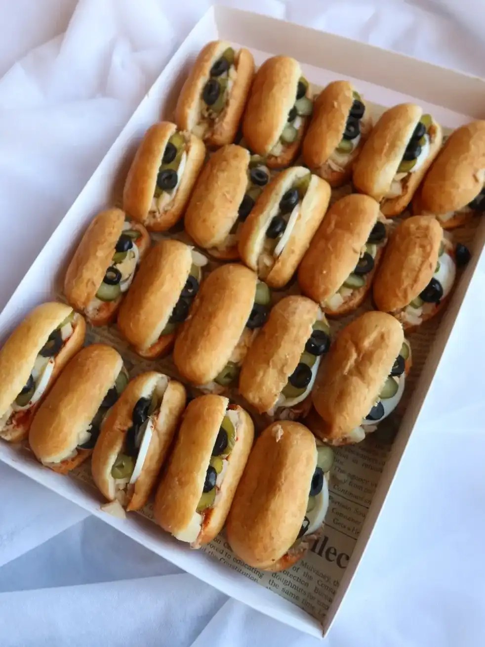 מיני פריקסה לאירוח יוקרתי במגשים צבעוניים | Luiza house