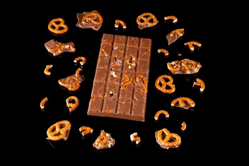 טבלאות שוקולד חלב בייגלה מלח ים