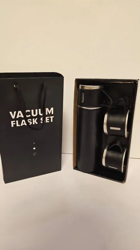 תרמוס עם 3 כוסות