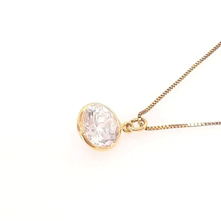 תליון זהב 14K עם זרקוניה מרכזי כולל שרשרת