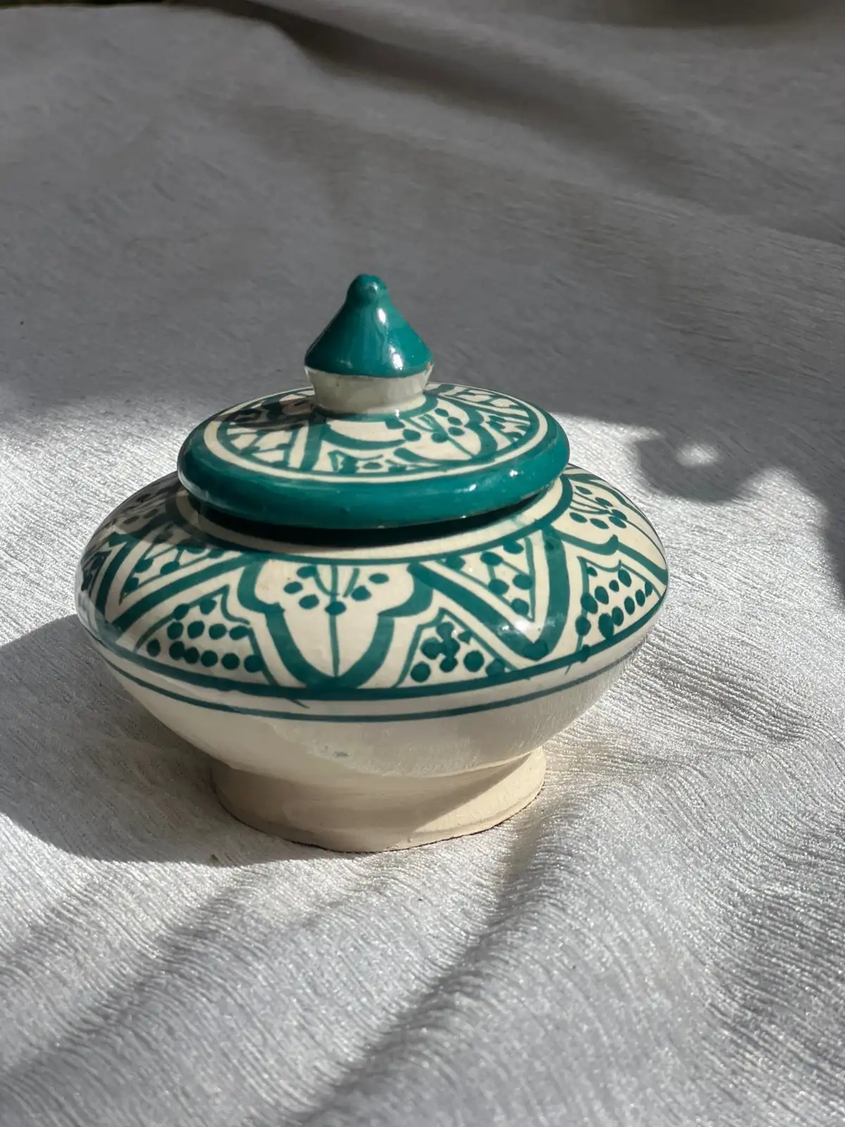 מאפרה עם מכסה טורקיז