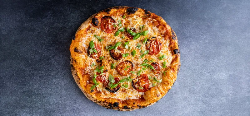 פיצת השף עגבניות שרופות