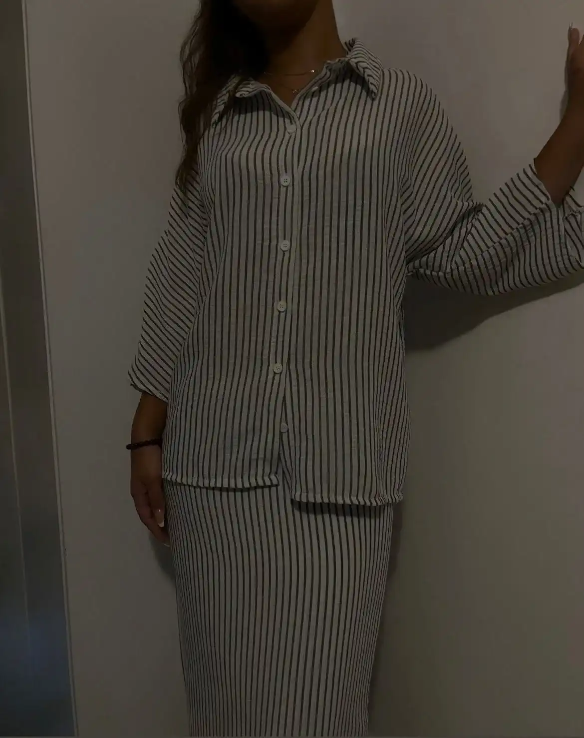 חליפה בד פישתן אובר סייז - פסים כחולים