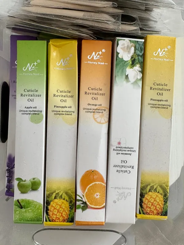 שמן הזנה מסביב לציפורניים