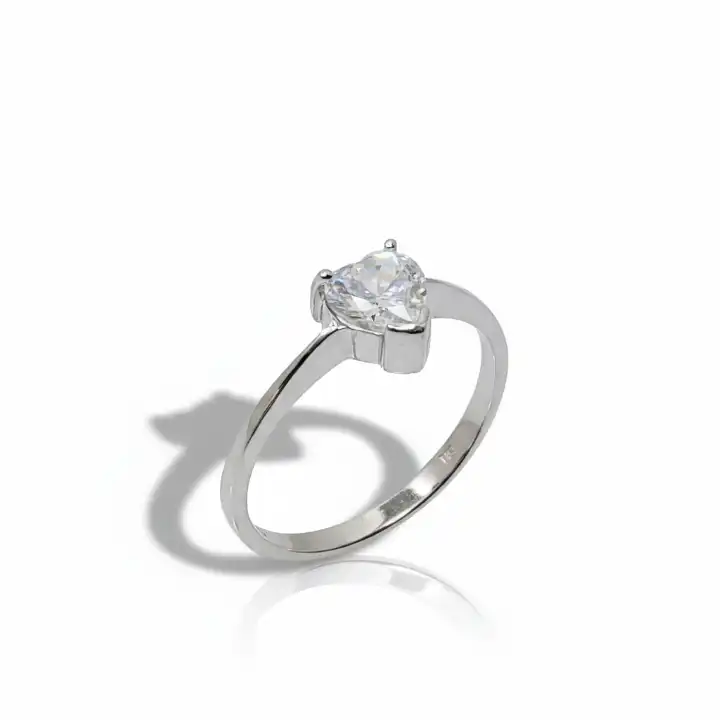 טבעת זהב לבן 14K סוליטר משובצת בזירקוניה אמתית