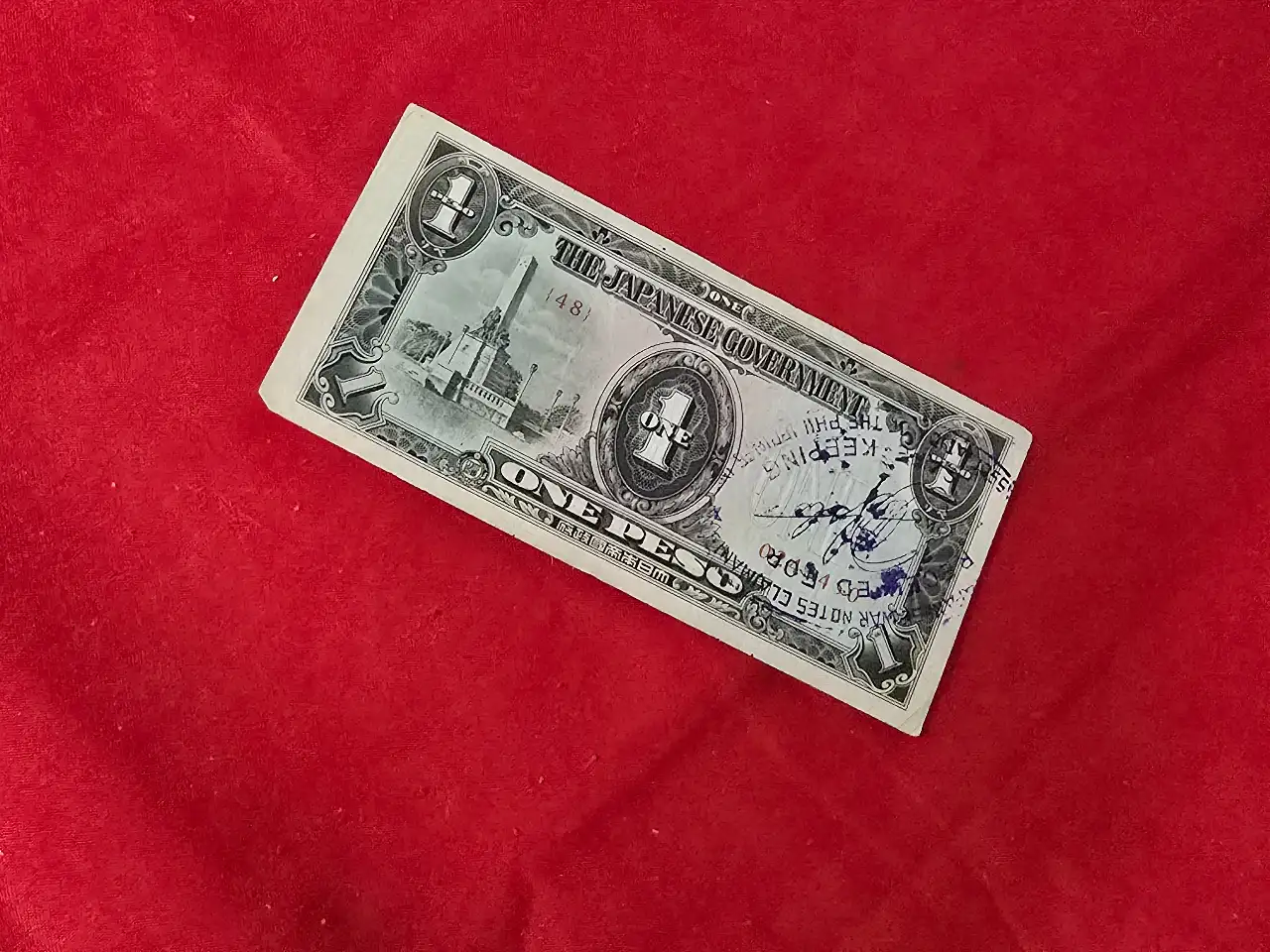 שטר ממלחמת העולם השנייה שטר של פזו אחד (One Peso) הונפק ע'י היפנים במהלך כיבוש הפיליפינים