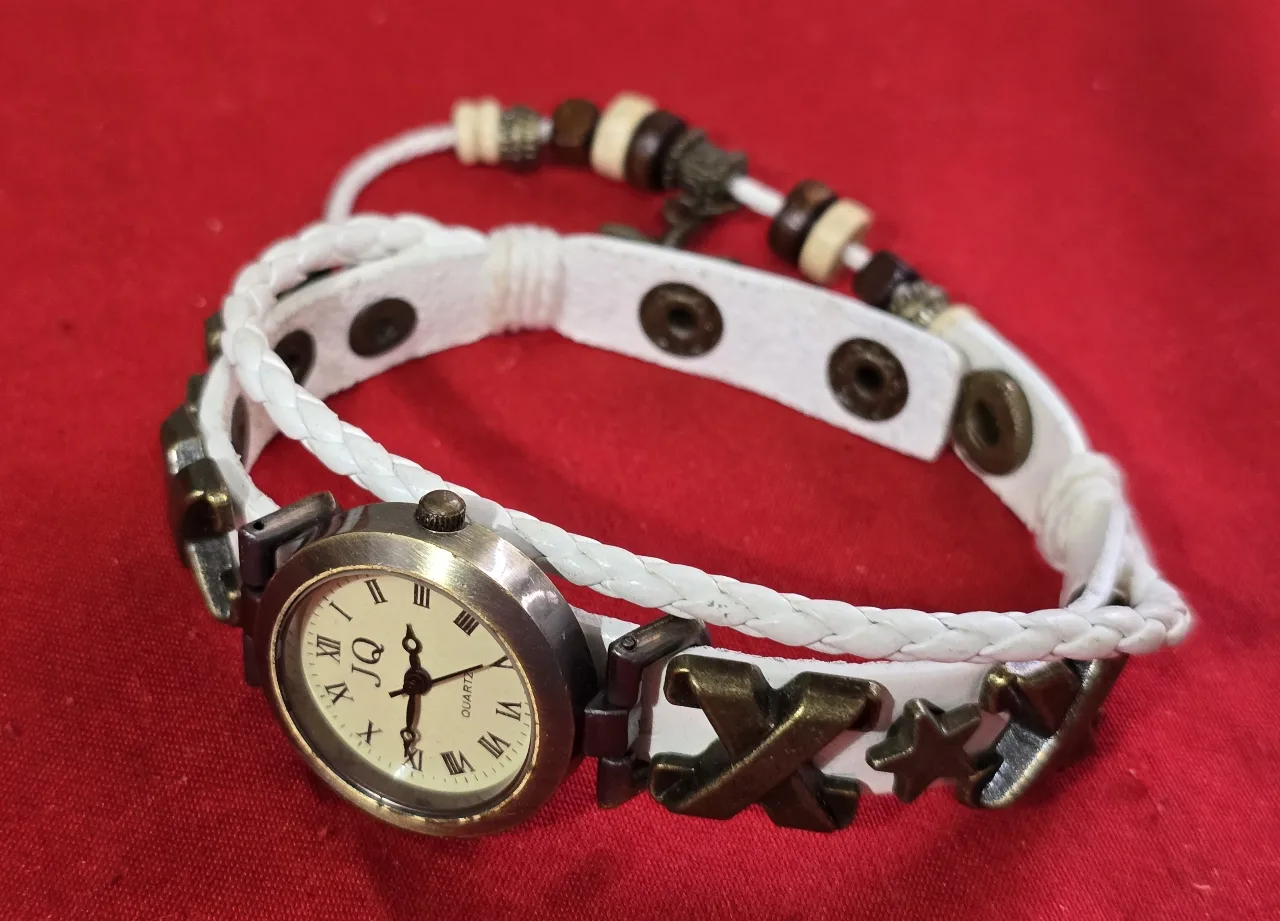 שעון יד חדש לנשים שעון אופנה חסרה סוללה תתחדשי שעון יפיפה