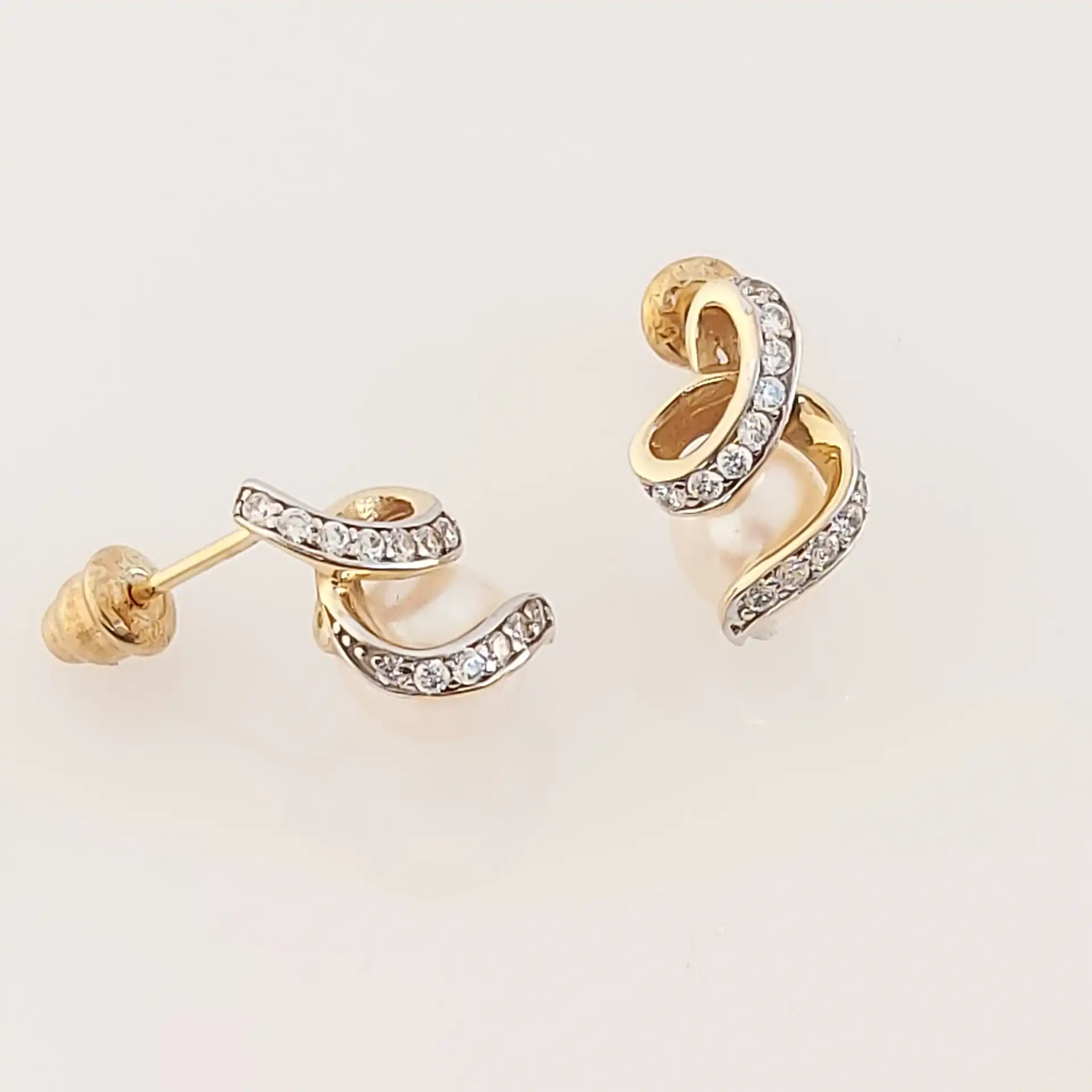 עגילי פנינה צמודים תוצרת איטליה