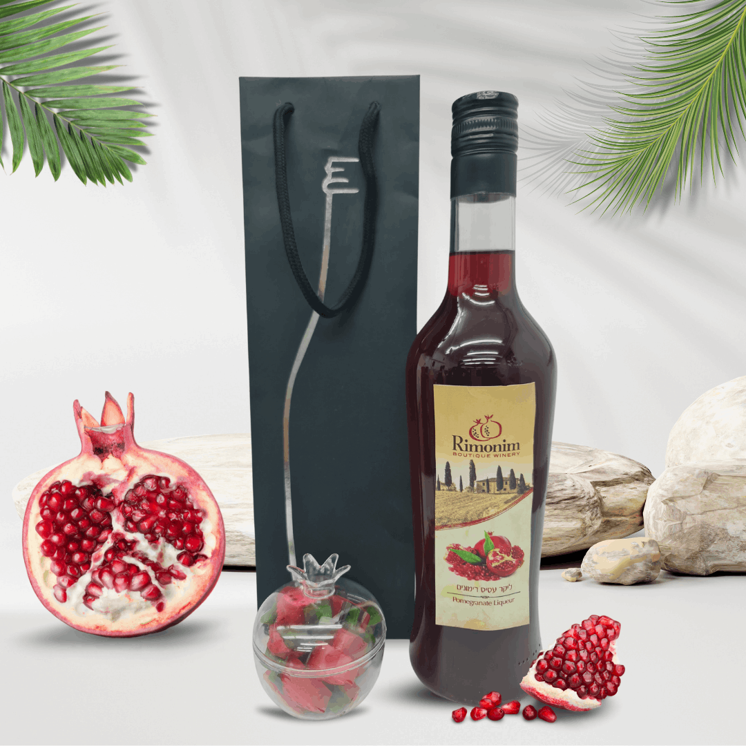 מארז משולב לליקר רימונים 700 מ"ל ופינוקי ממתקים