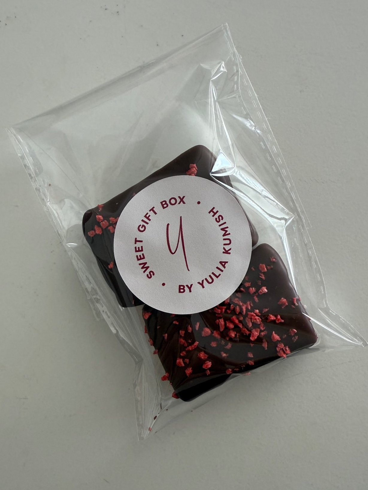 מרשמלו פטל מצופה שוקולד מריר