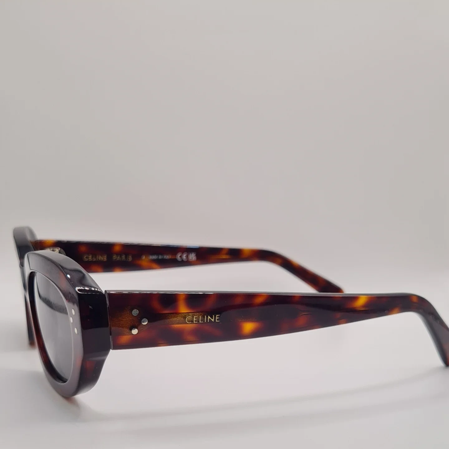 מבחר משקפי שמש וראייה ממותגים