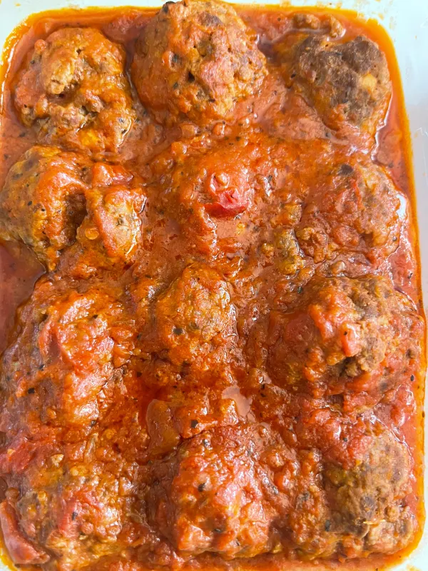 Spaghetti and meatballs