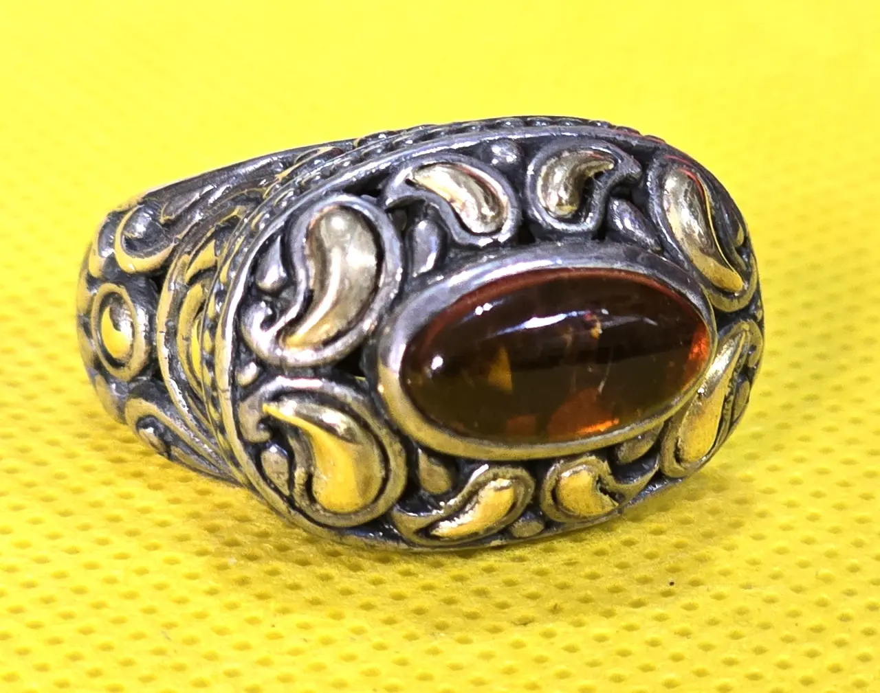 טבעת כסף 925 חתום במשקל 14 גרם.  מידת הטבעת 5.