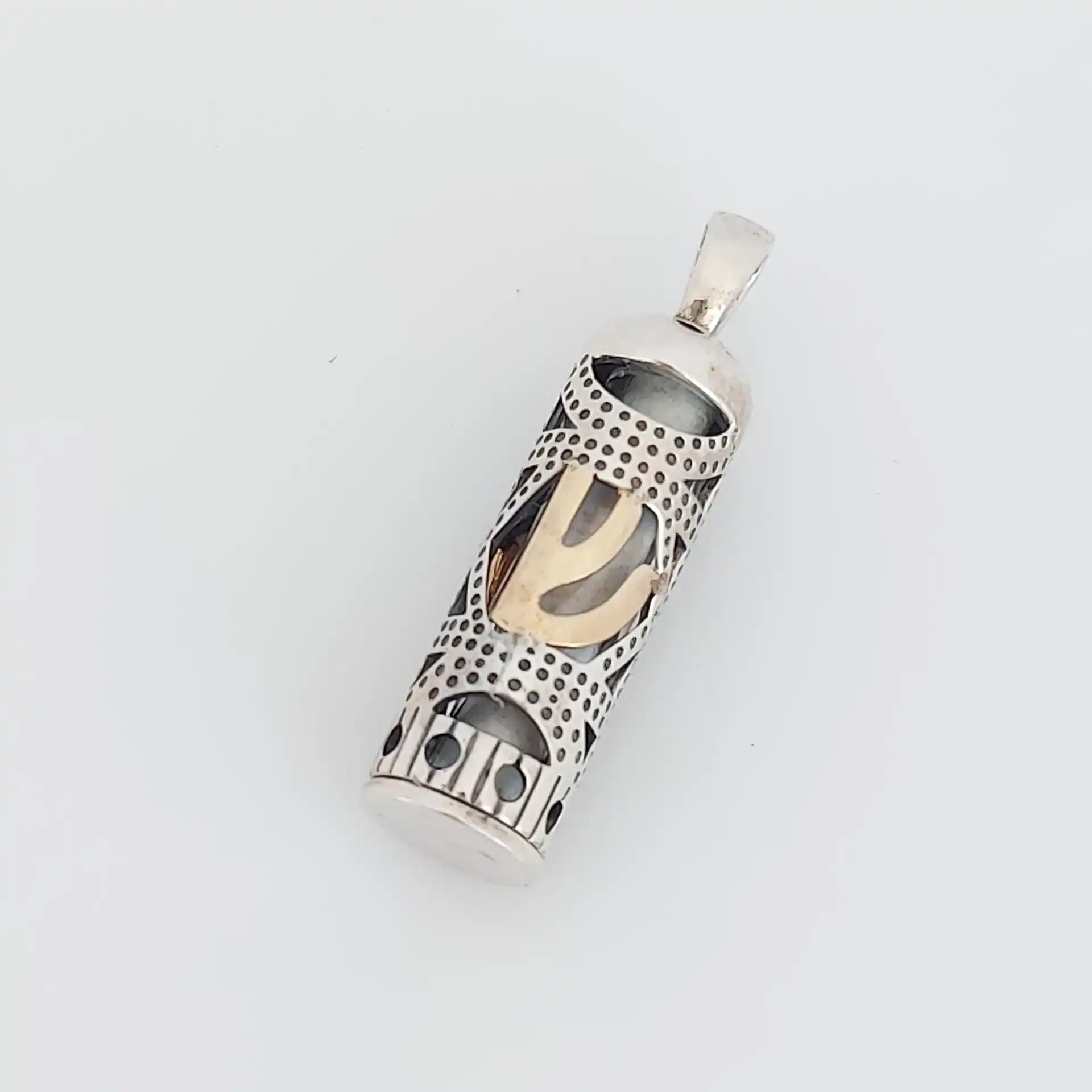 תליון קבלה כסף 925 ספר תורה בשלוף זהב 9 קראט