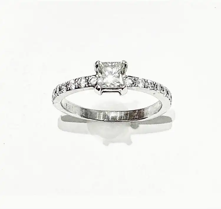 White Gold Engagement Ring with Lab-Grown Diamonds