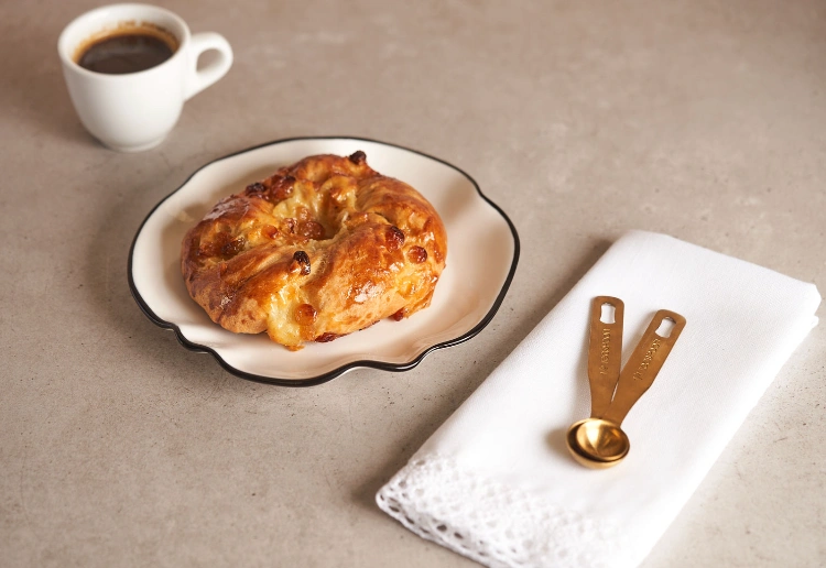 מאפה צימוקים