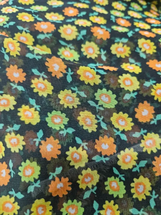 מבחר בדים במבצע