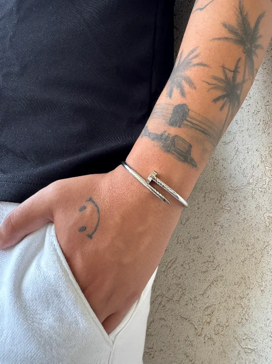 צמיד מסמר כסוף