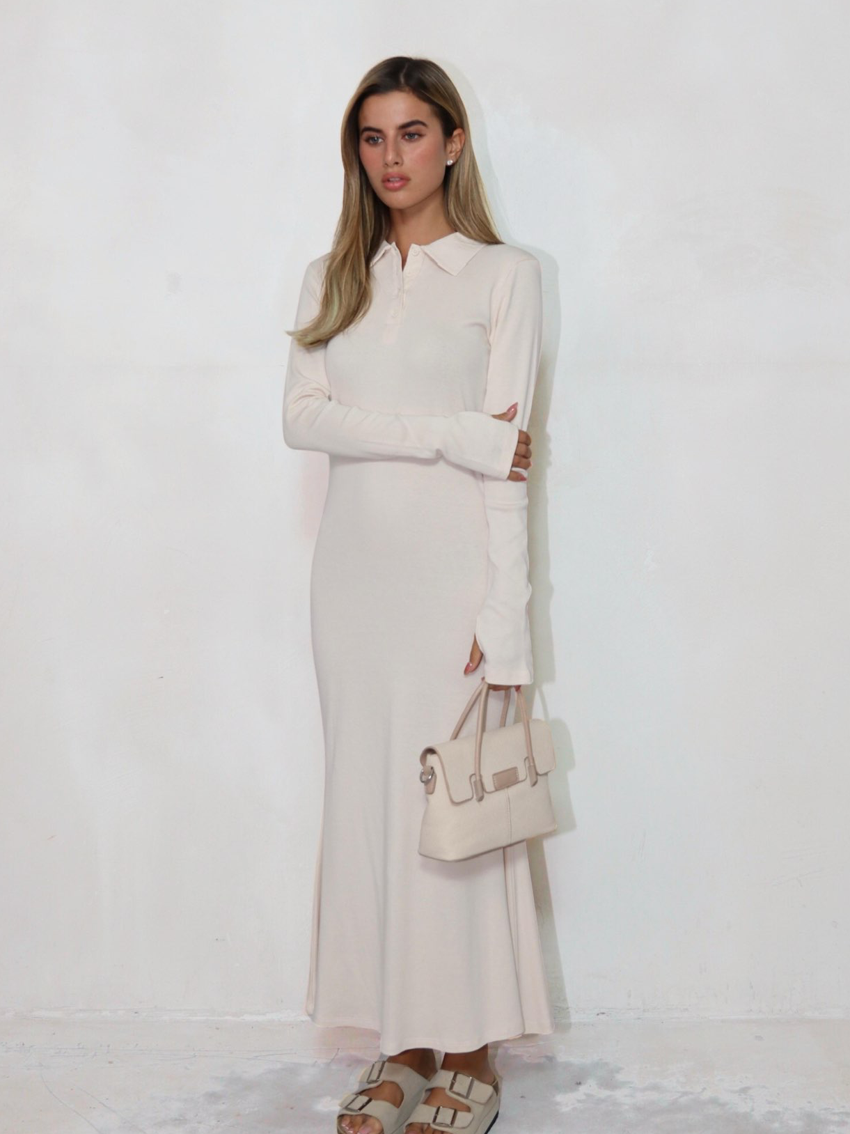 שמלת קים ורוד