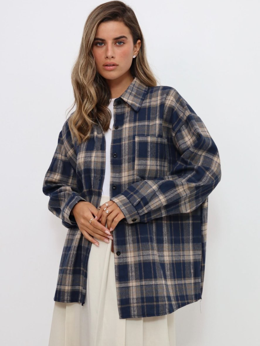 מכופתרת משבצות כחול חום