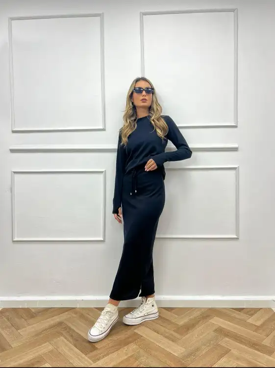 חליפת מור שחורה