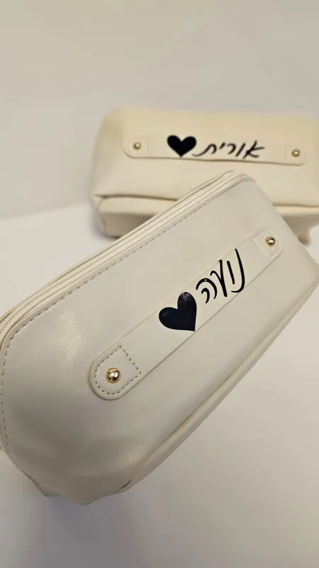 תיק איפור איכותי עם כמה תאים