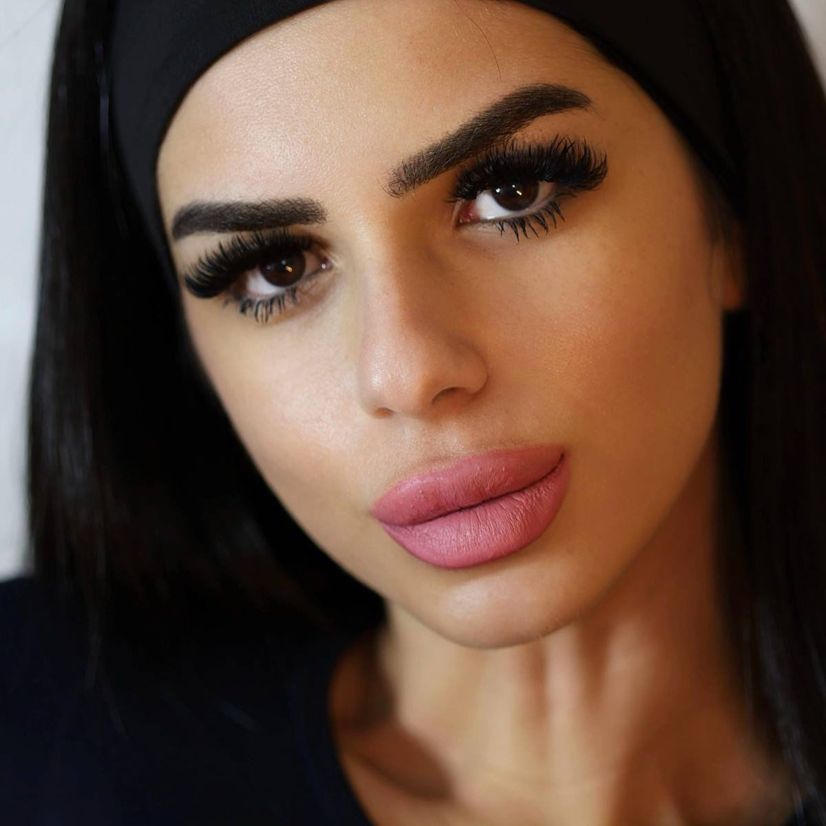 הלחמת ריסים מגה נפח (מגה ווליום)