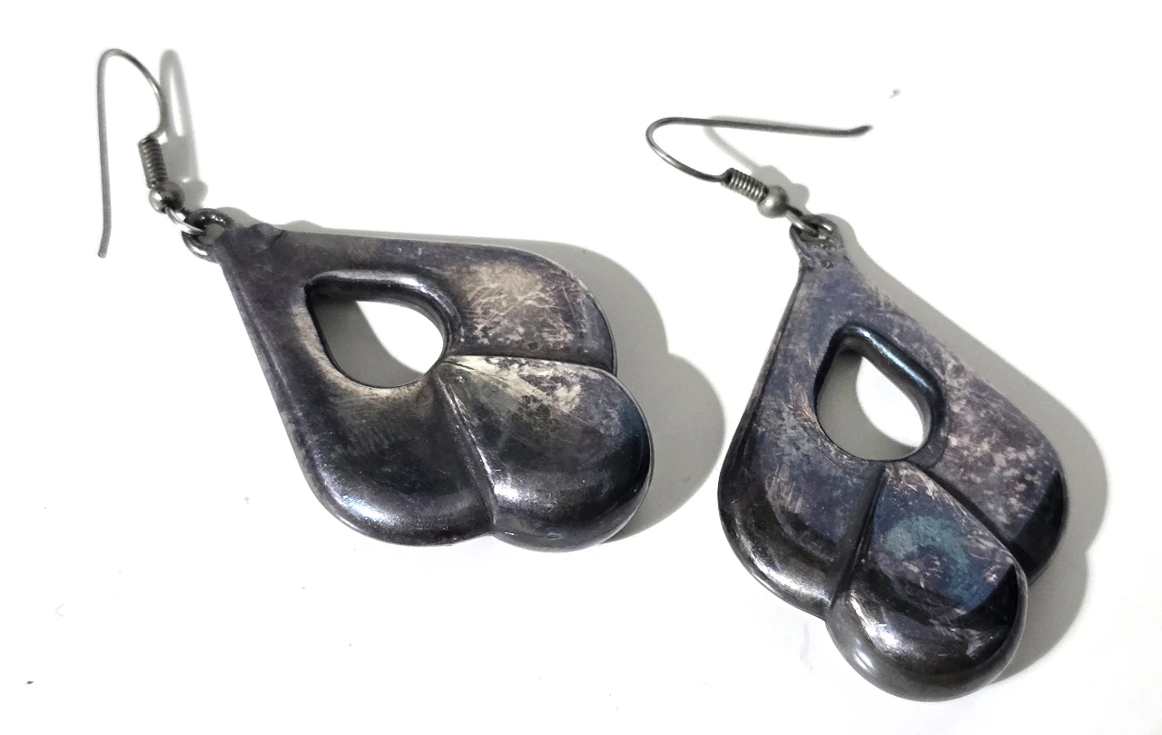 זוג עגילי כסף מלא חתומים 925 משקל 18 גר' אורך 4 ס'מ רוחב 3ס'מ