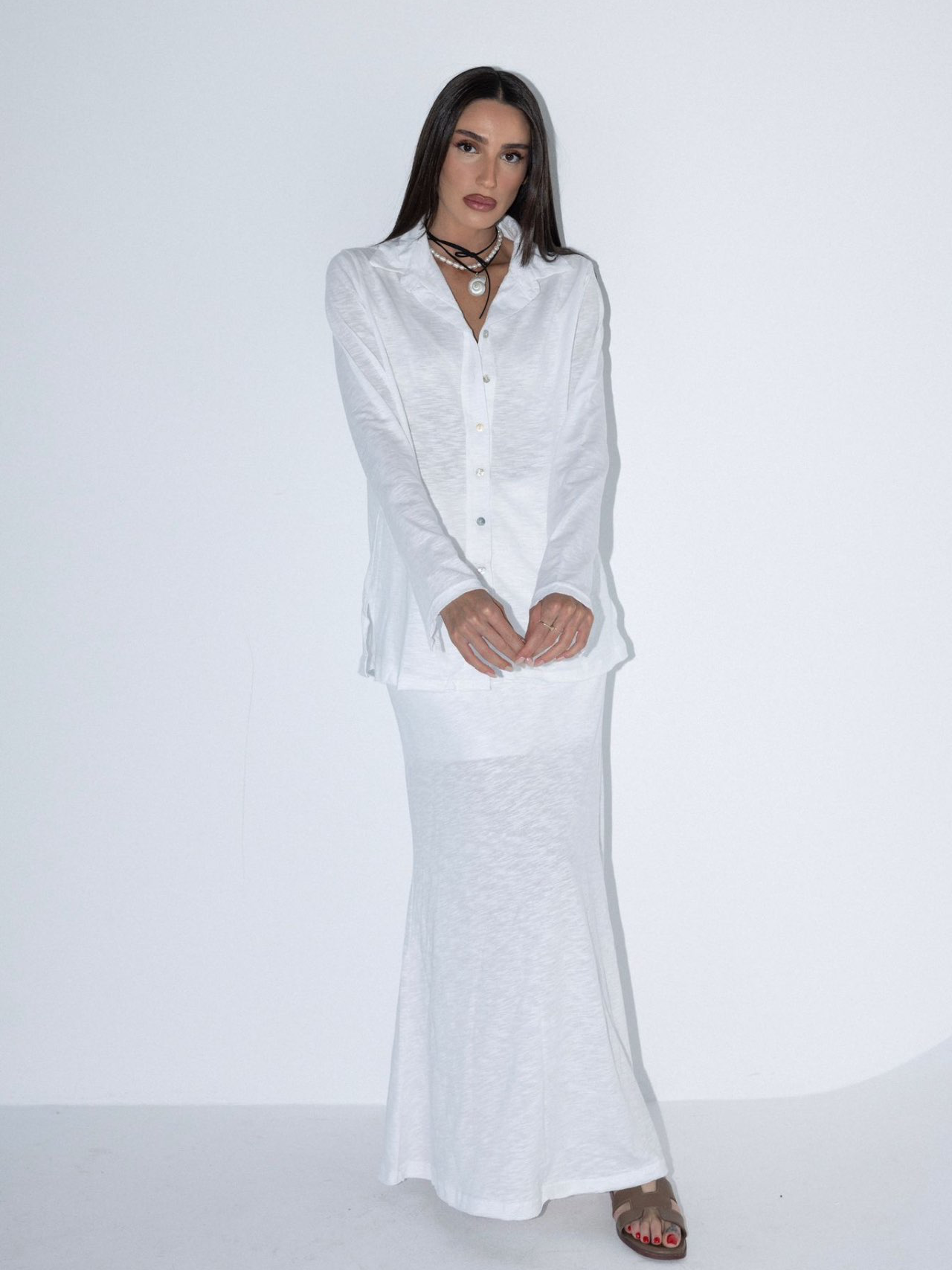 חליפה בייסיק מכופתרת לבן