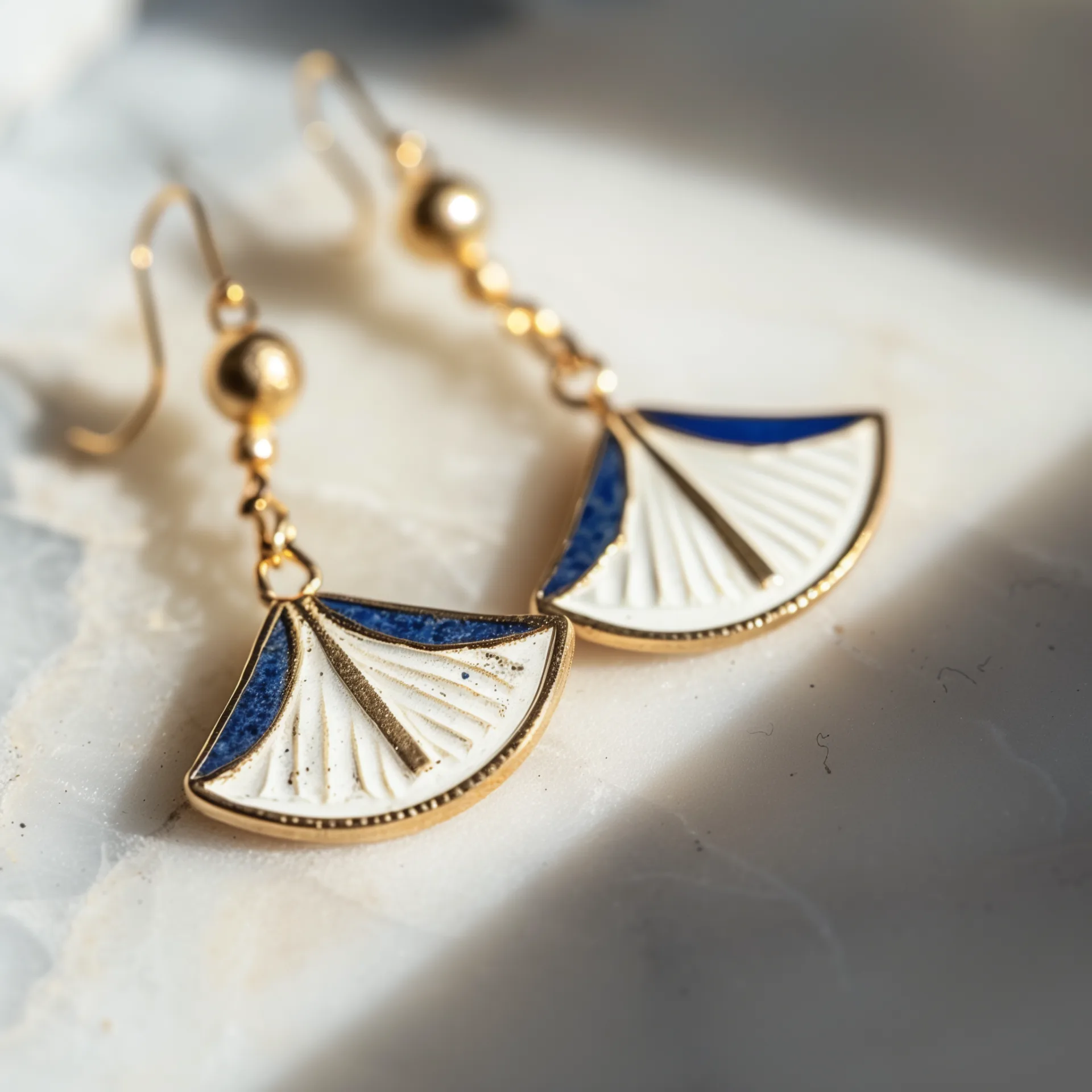 עגילי זהב ״מניפה מלכותית״ – בהשראת מצרים העתיקה