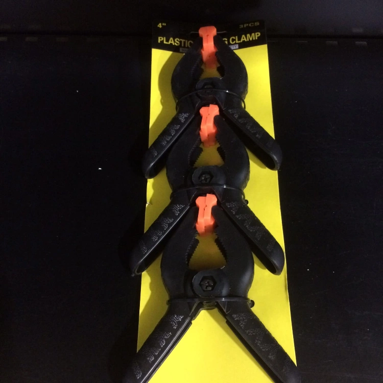 מלחציים פלסטיק קטן