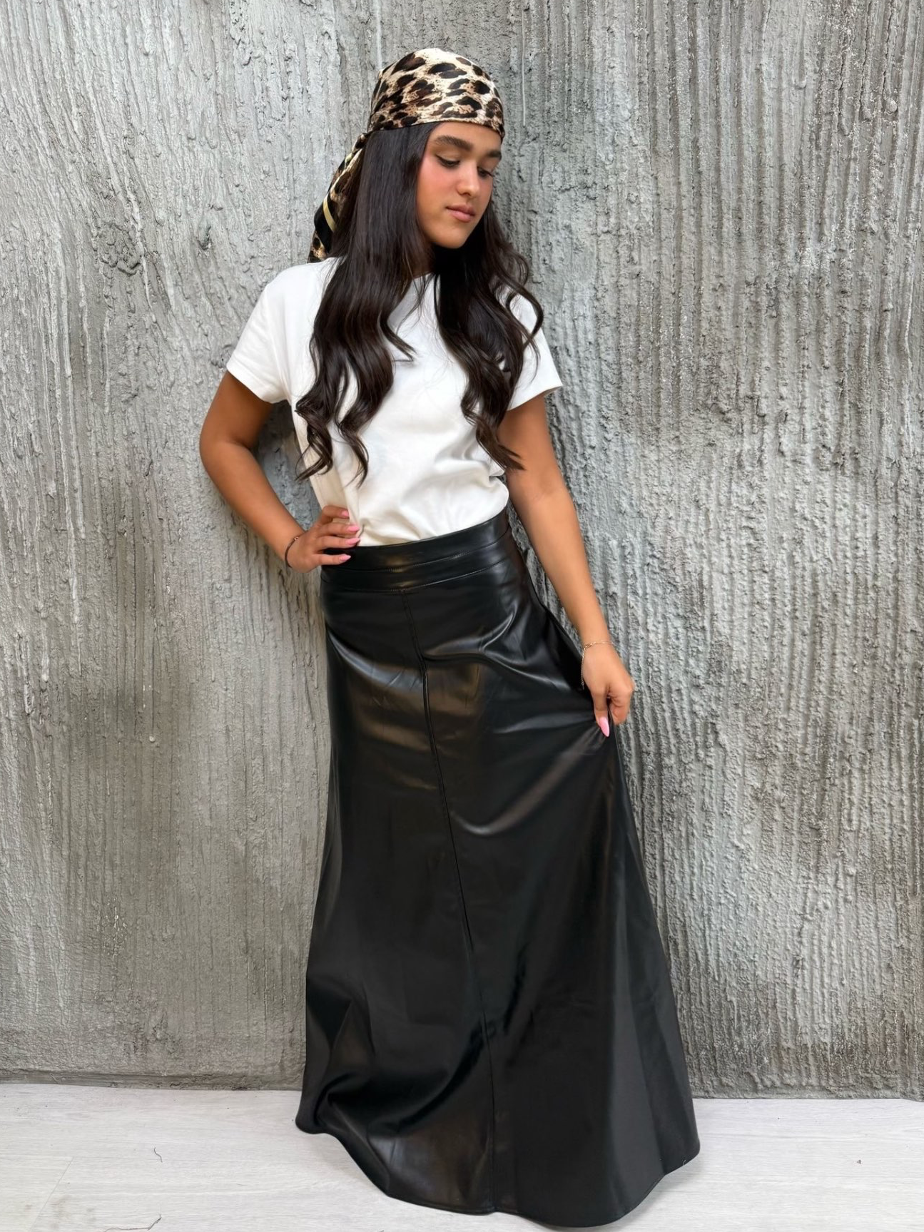 חצאית בלון עור שחור