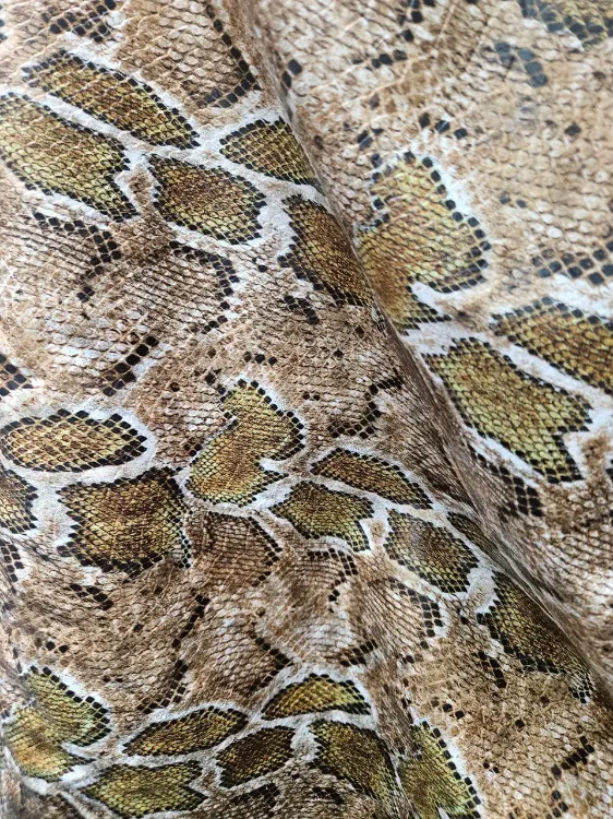 דמוי עור לייקרה מנוחש