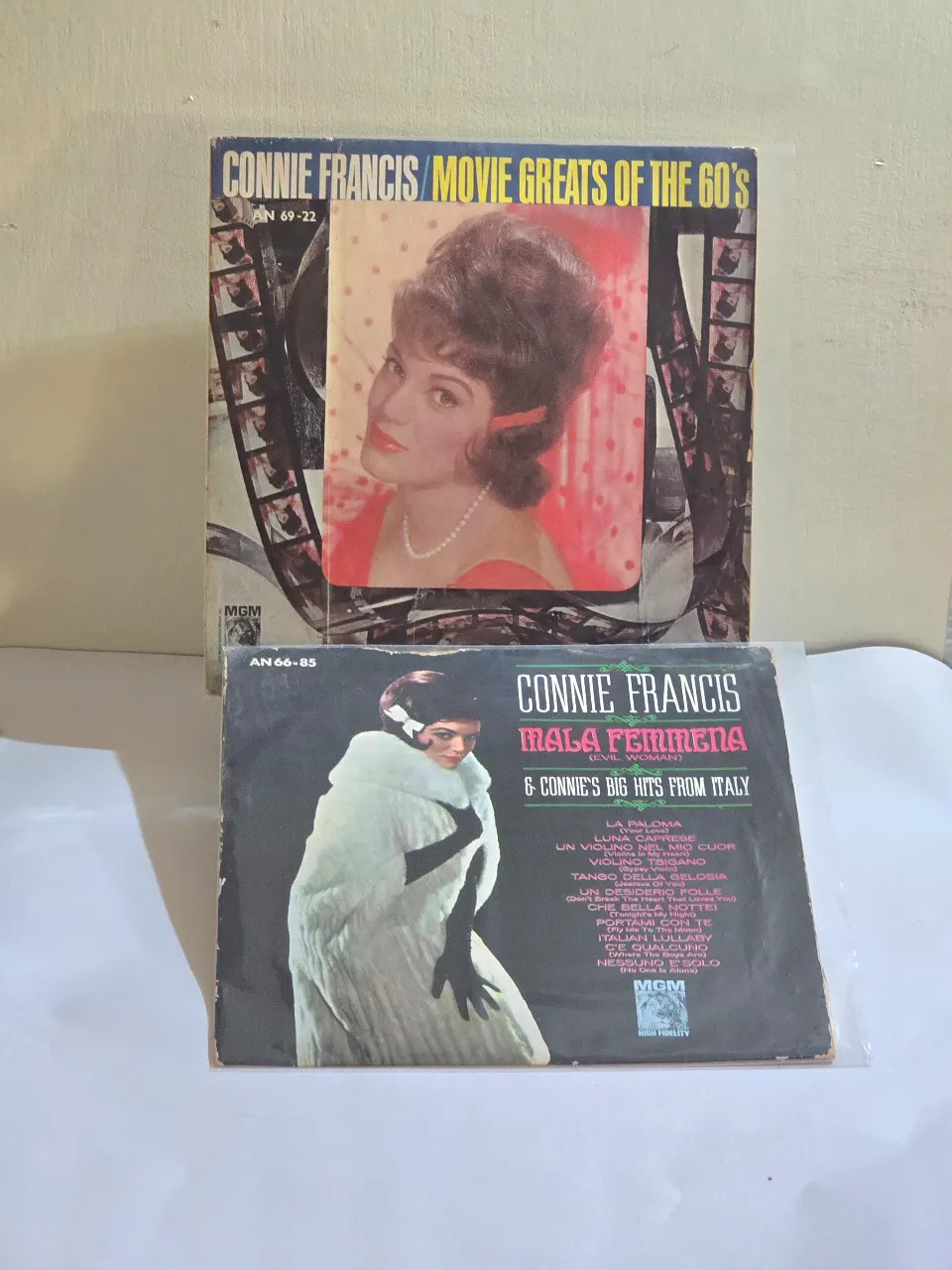 2 תקליטים של קוני פראנסיס CONNIE FRANCIS